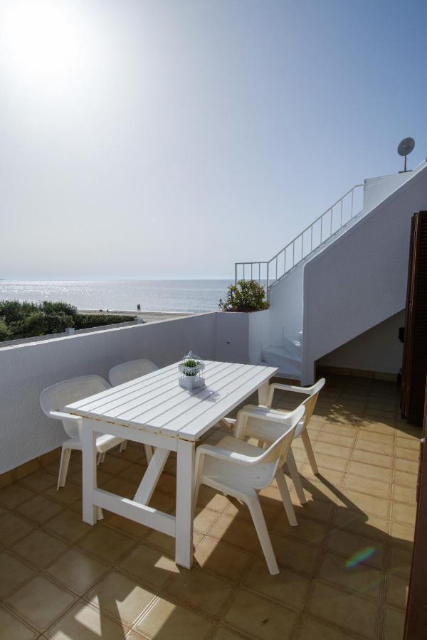 Casas Blancas Parque Montroig Apartament *